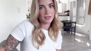 Zoe Neli – Stepsisters Bestie Caught Masturbating