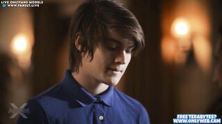 Study Break With A Busty Mommy – Rayveness