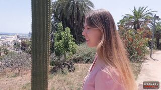 The naive tourist thought she wouldn’t have to suck cock for photos! Spoiler! She had to!