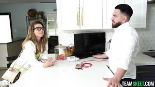 TeenPies – My Trusty Neighbor – Lucky Anne, Peter Green